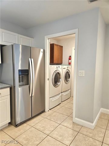 2537 SW 29th TER, Cape Coral, FL 33914