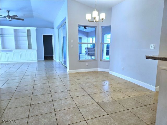 2537 SW 29th TER, Cape Coral, FL 33914