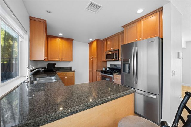 1320 W Fern, Redlands, CA 92373