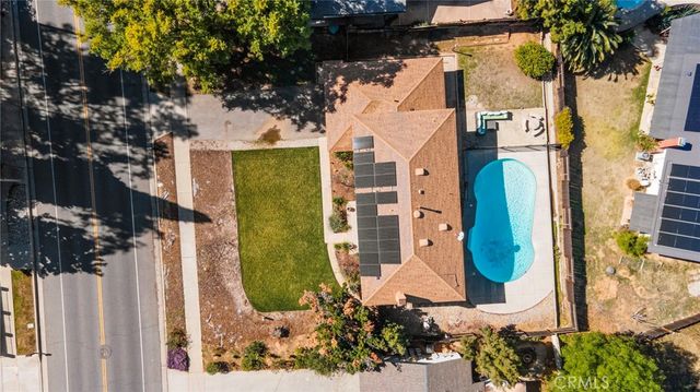 1320 W Fern, Redlands, CA 92373