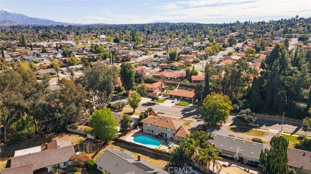 1320 W Fern, Redlands, CA 92373