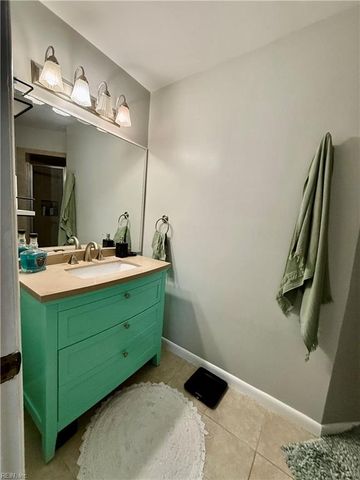 2306 Bergen CT, Virginia Beach, VA 23451