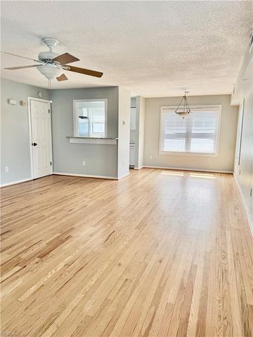2306 Bergen CT, Virginia Beach, VA 23451