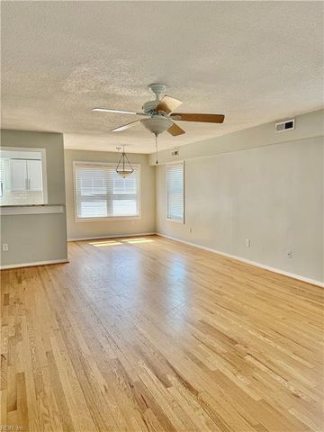 2306 Bergen CT, Virginia Beach, VA 23451