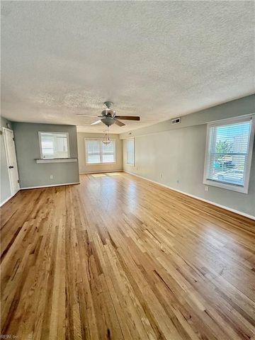 2306 Bergen CT, Virginia Beach, VA 23451