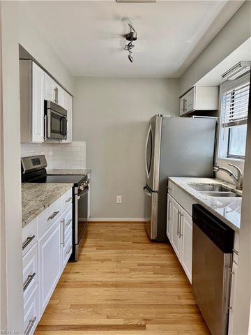 2306 Bergen CT, Virginia Beach, VA 23451