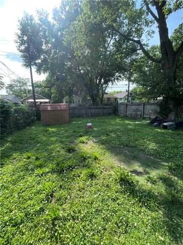 1818 S Overton Avenue, Independence, MO 64052