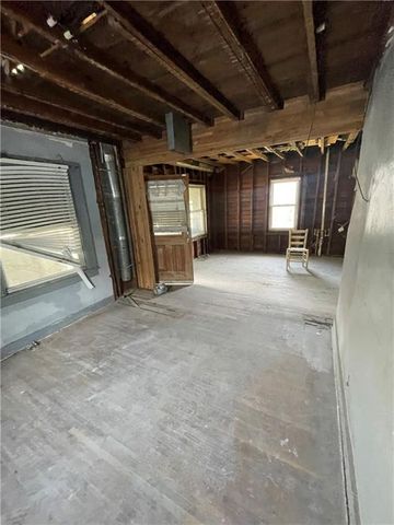 1818 S Overton Avenue, Independence, MO 64052