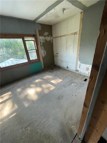 1818 S Overton Avenue, Independence, MO 64052
