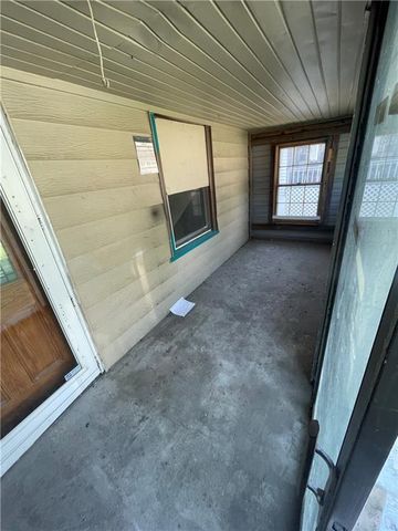 1818 S Overton Avenue, Independence, MO 64052