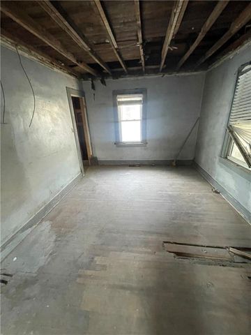 1818 S Overton Avenue, Independence, MO 64052