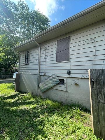 1818 S Overton Avenue, Independence, MO 64052