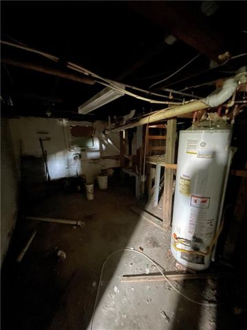 1818 S Overton Avenue, Independence, MO 64052