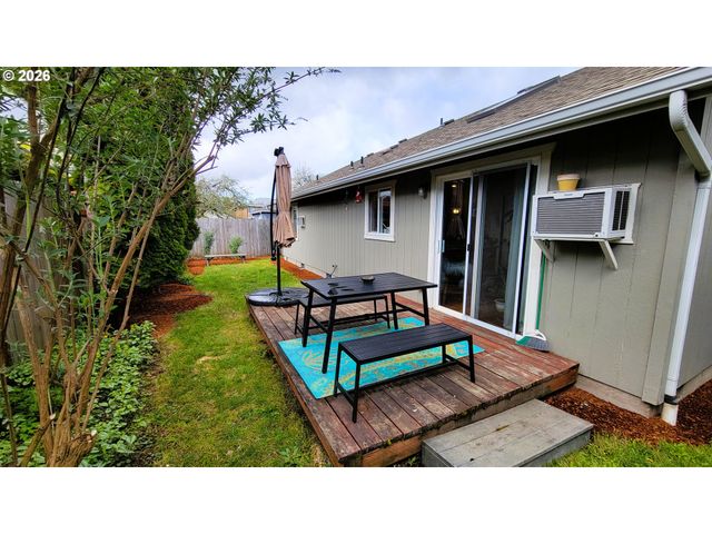 3291 OSAGE St, Springfield, OR 97478