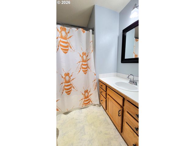 3291 OSAGE St, Springfield, OR 97478