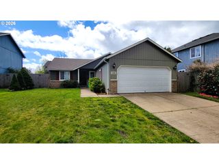 3291 OSAGE St, Springfield, OR 97478