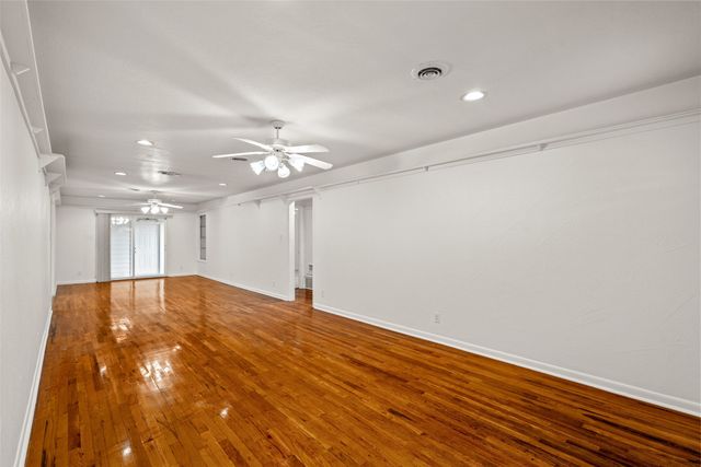219 W Wilson Avenue, Sherman, TX 75090