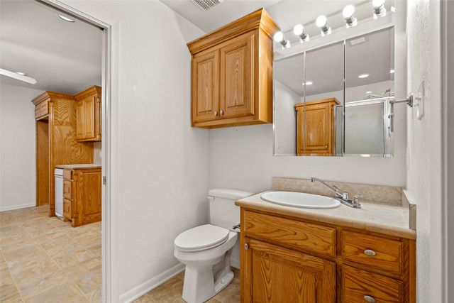 219 W Wilson Avenue, Sherman, TX 75090