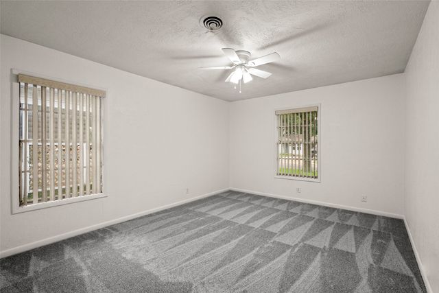 219 W Wilson Avenue, Sherman, TX 75090
