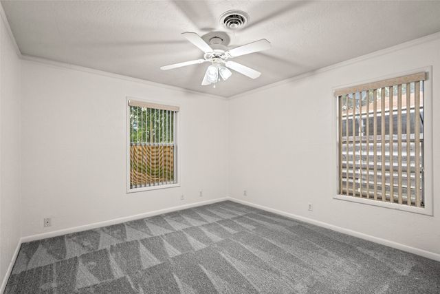 219 W Wilson Avenue, Sherman, TX 75090