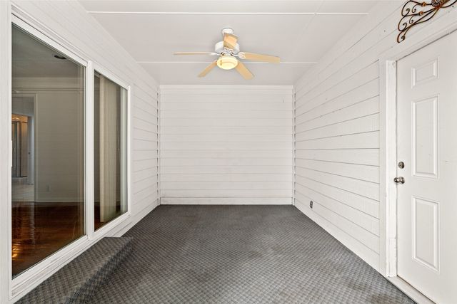 219 W Wilson Avenue, Sherman, TX 75090