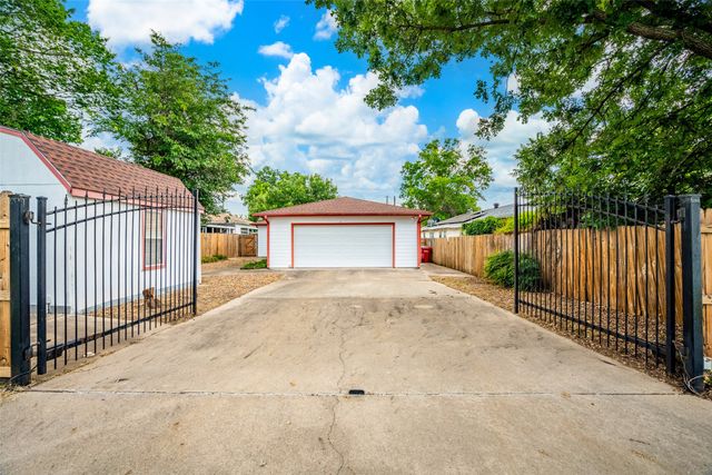 219 W Wilson Avenue, Sherman, TX 75090