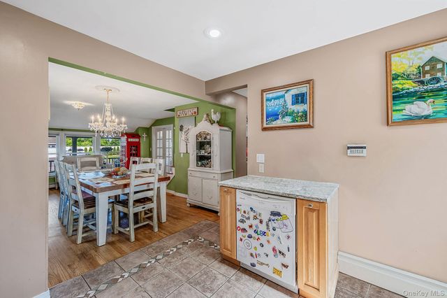 61 N Ocean Avenue, Islip, NY 11751