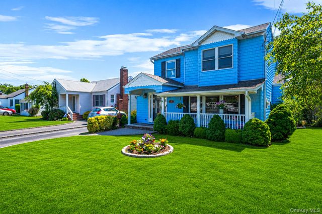 61 N Ocean Avenue, Islip, NY 11751