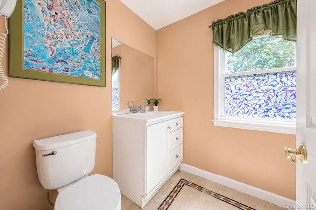 61 N Ocean Avenue, Islip, NY 11751