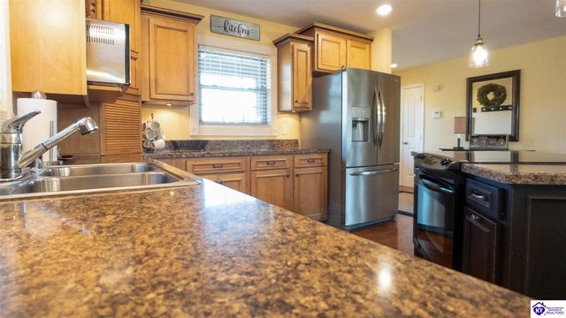 800 Patriots Landing Lane, Falls Of Rough, KY 40119