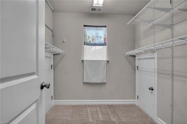 225 Creston CT, Chesapeake, VA 23323