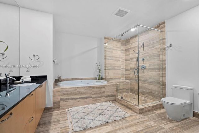 15901 Collins Ave 1502, Sunny Isles Beach, FL 33160