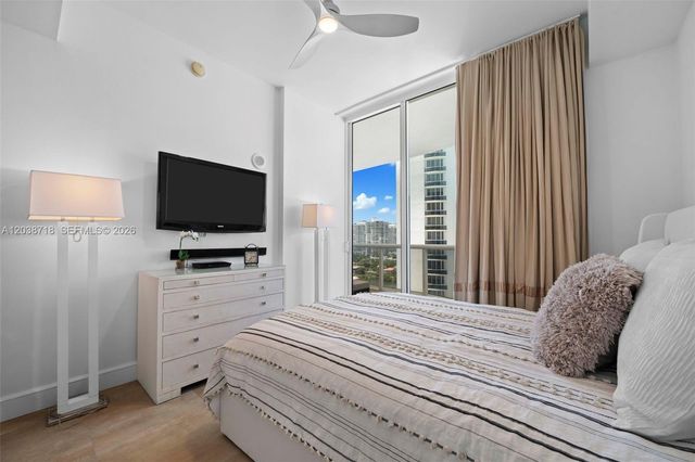 15901 Collins Ave 1502, Sunny Isles Beach, FL 33160