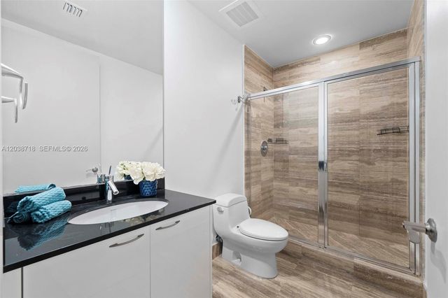 15901 Collins Ave 1502, Sunny Isles Beach, FL 33160