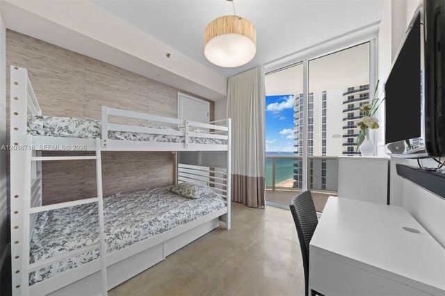 15901 Collins Ave 1502, Sunny Isles Beach, FL 33160