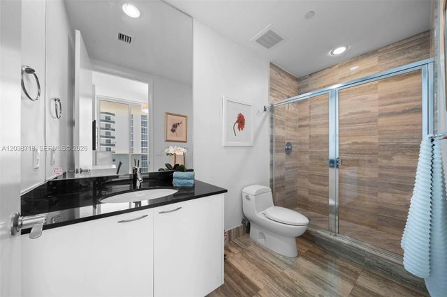 15901 Collins Ave 1502, Sunny Isles Beach, FL 33160