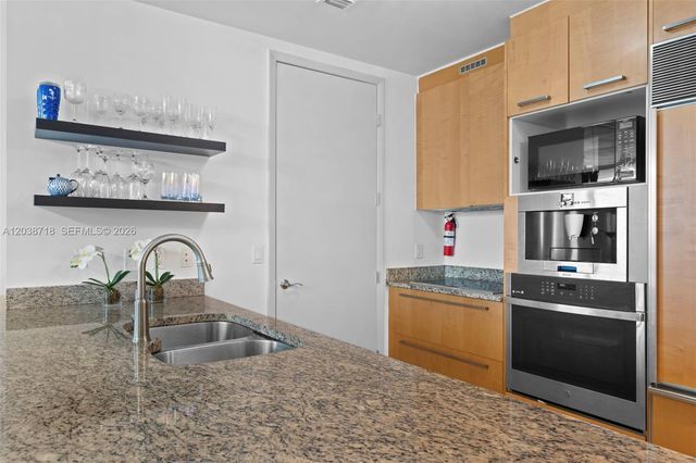 15901 Collins Ave 1502, Sunny Isles Beach, FL 33160