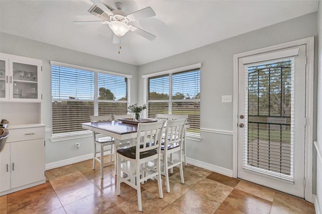 13906 Aspen Knoll Court, Houston, TX 77059