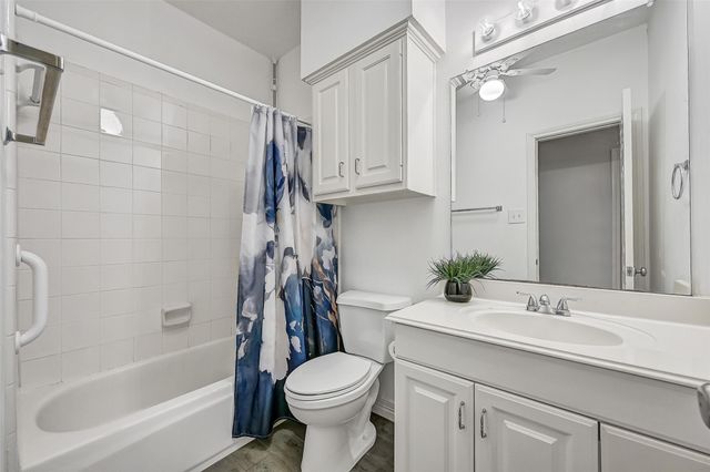 13906 Aspen Knoll Court, Houston, TX 77059