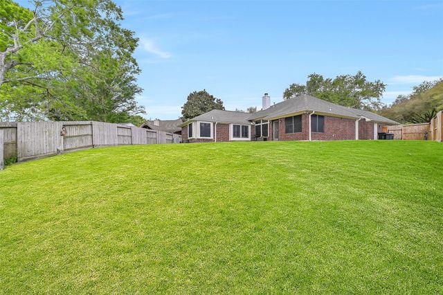 13906 Aspen Knoll Court, Houston, TX 77059