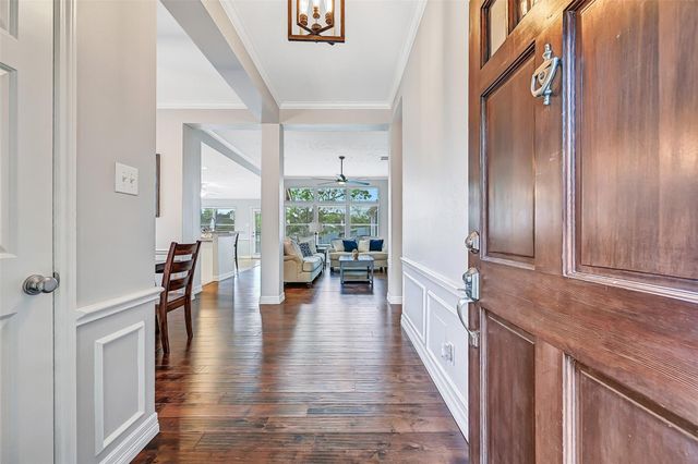 13906 Aspen Knoll Court, Houston, TX 77059