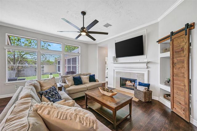 13906 Aspen Knoll Court, Houston, TX 77059