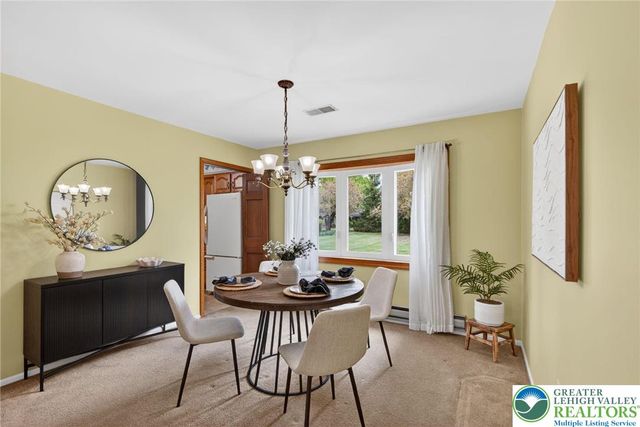 1524 Magnolia Drive, Upper Macungie Twp, PA 18069