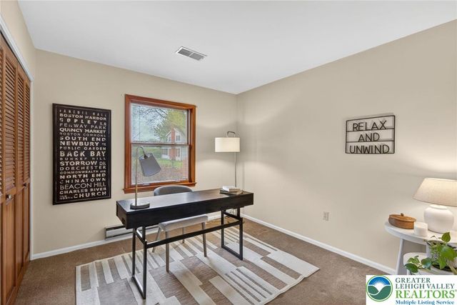 1524 Magnolia Drive, Upper Macungie Twp, PA 18069