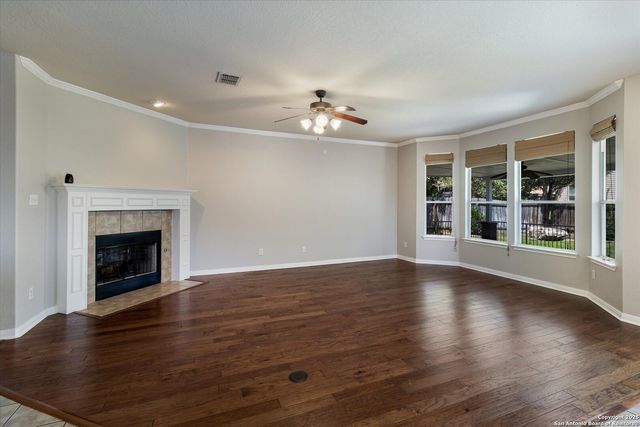 20514 Cliff Park Ln, San Antonio, TX 78258