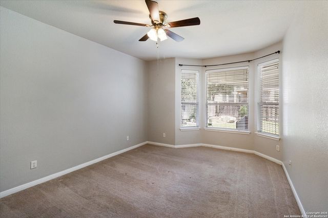 20514 Cliff Park Ln, San Antonio, TX 78258
