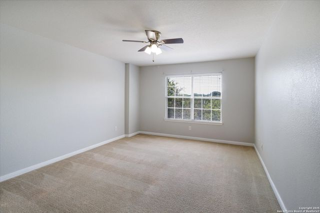 20514 Cliff Park Ln, San Antonio, TX 78258