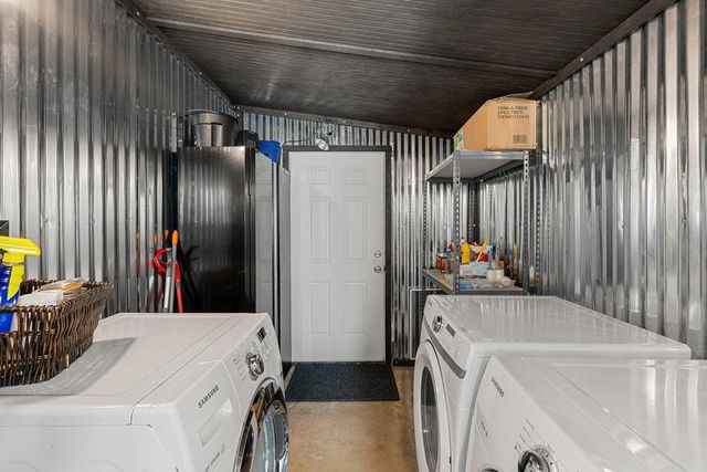 102 Ranchview DR, Johnson City, TX 78636