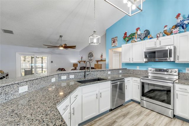 7 RANBAY PLACE, Palm Coast, FL 32164