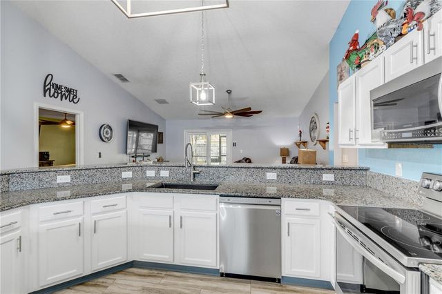 7 RANBAY PLACE, Palm Coast, FL 32164